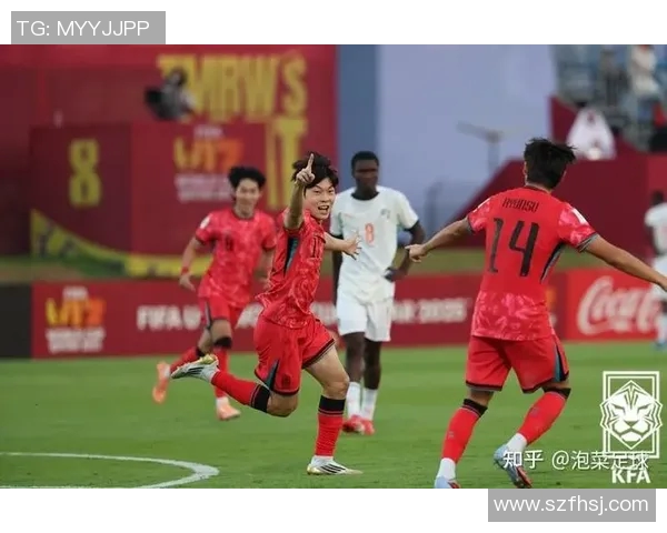 韩国足球明星重返赛场引发球迷热议期待新篇章